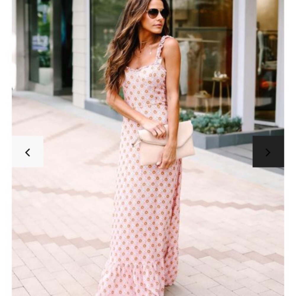 VICI Matters of the Heart Ruffle Maxi Dress - M 💗